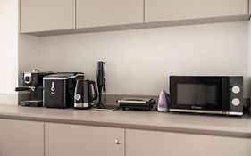 Swanky Residence, 4 Stars, City Centre, Free Parking